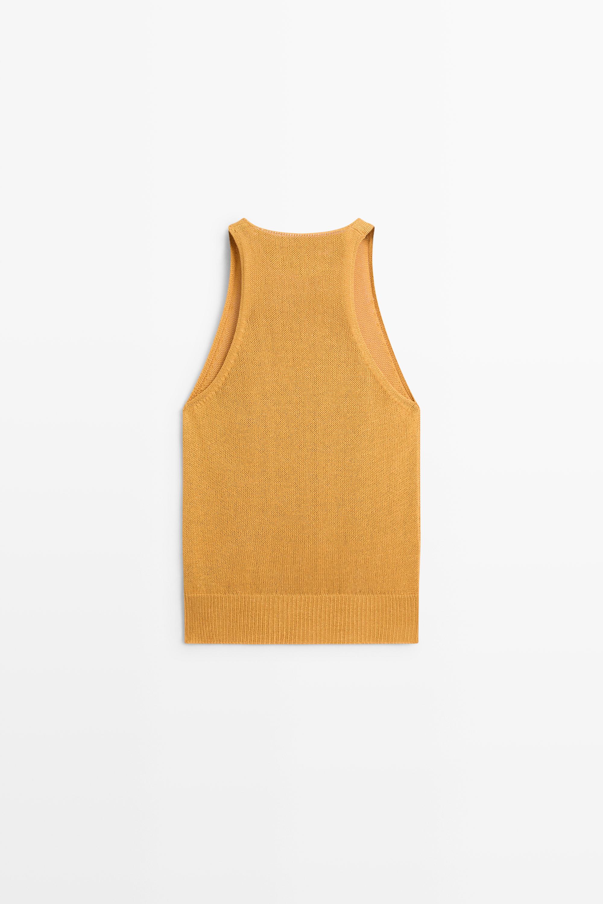 Sleeveless knit halter top